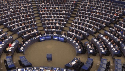 出大事了！27国发“挑战书”，美国立马补刀，个个都不是善茬！